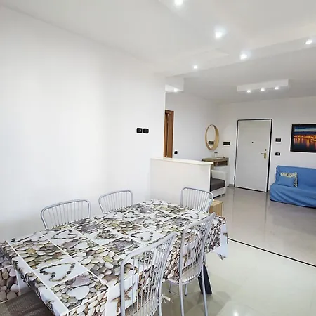 Casa Via Venezia A 300mt Dal Mare - Apulia * Gallipolli